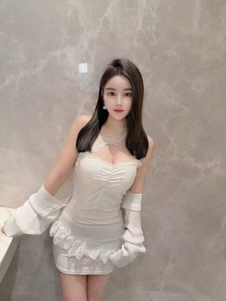 Young, beautiful, sexy girls f